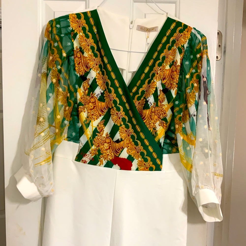 GREEN/ CREAM JUMPSUIT. SIZE: M